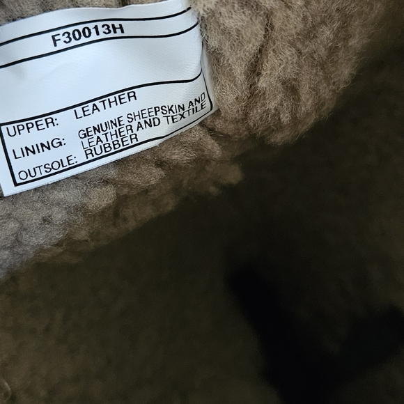 UGG Sidonie Boots - Picture 13 of 14